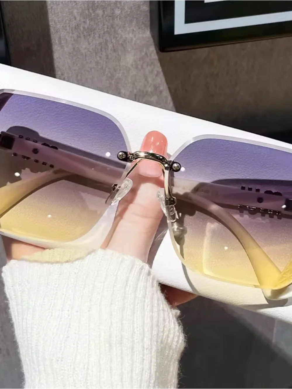 Shield Sunglasses - Pink Lens